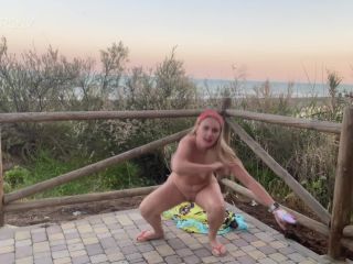 Ivy Rosesiviroses beach stalkerguy dildosquirt-4