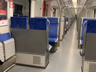 Devil-Sophie - Erwischt Und Gehoert - Public Bahn Befriedigung Mit Squ ...-6
