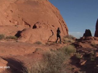 Hot - Valley of Fire-7