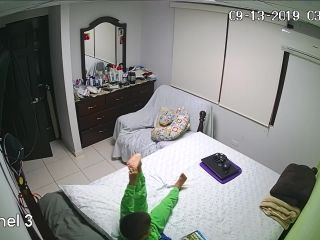 voyeur hidden camera 032701 -6