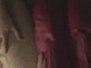 amateur-blowjob-in-dimarni-red-overknee-MPEG4-6