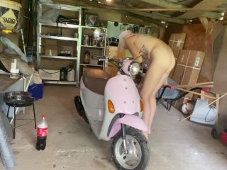 cuteblonde666 Hairy girl - motorbike cleaning - Hairy-3