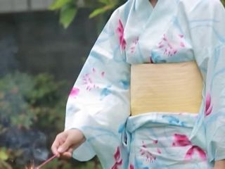 Risa Niihara Japanese model in sexy  kimono-0