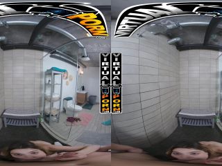Virtual Porn - Molly Little - Shower-4