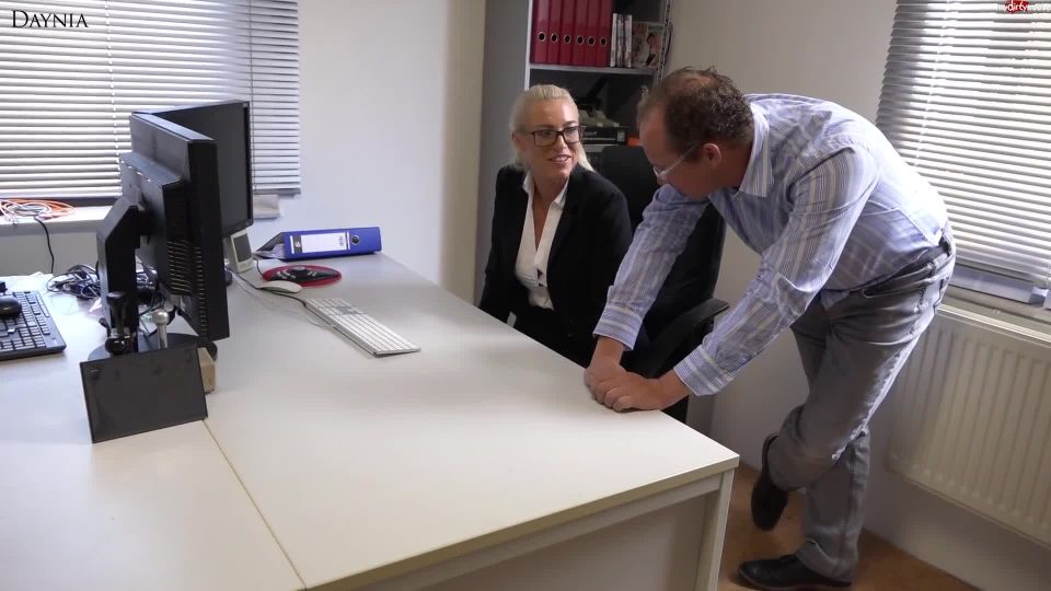 Daynia - Die Büroaffäre - Extremer Hardcore Sex am Arbeitsplatz 1080P - Daynia