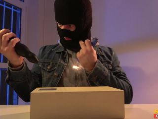online xxx clip 39 Online video Kathy Anderson - Fake Robber (24.02.2018) milf, chef blowjob porn on hardcore porn -1
