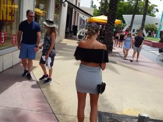 Candid vor thick unreal teen tight skirt crop top femdom -5