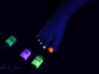 Foot Fetish , Black Light Toe Painting with Chill Music SFW bdsm -9