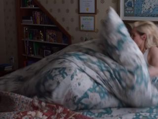 Mackenzie Davis, Kristen Stewart – Happiest Season (2020) HD 1080p - (Celebrity porn)-5