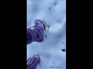 FetiliciousFans SiteRipPt 2Purple Latex Girl in the Snow-5