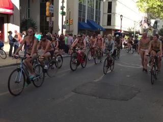 Philadelphia_Naked_Bike_Ride_2017_PART_2_OF_4-8