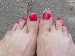 Pedicures – Graces long toes - Long legs-6