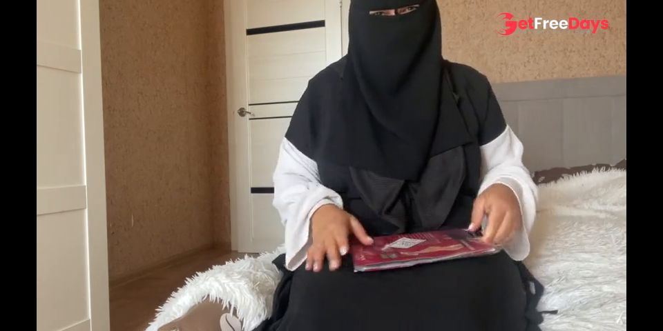 [GetFreeDays.com] Arab stepmom in pantyhose gives instructions to stepson         Sex Film November 2022