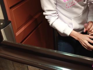 Public Amateur Teenager Blowjob In Toilet - Luxurygirl-1