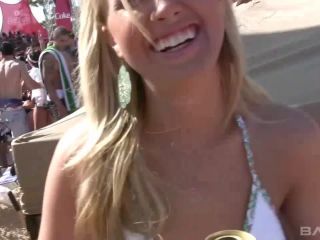 College Party Girls Flash Their Tits In Public During Spring Break Foot!-3