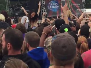 Hot girl flashes tits during a concert-5