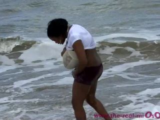 Miosotis Claribel – Beach Flashing, ebony asian on asian girl porn -0