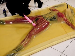 Online tube Corona Doll – Latex Vacuum Bed Bondage-4