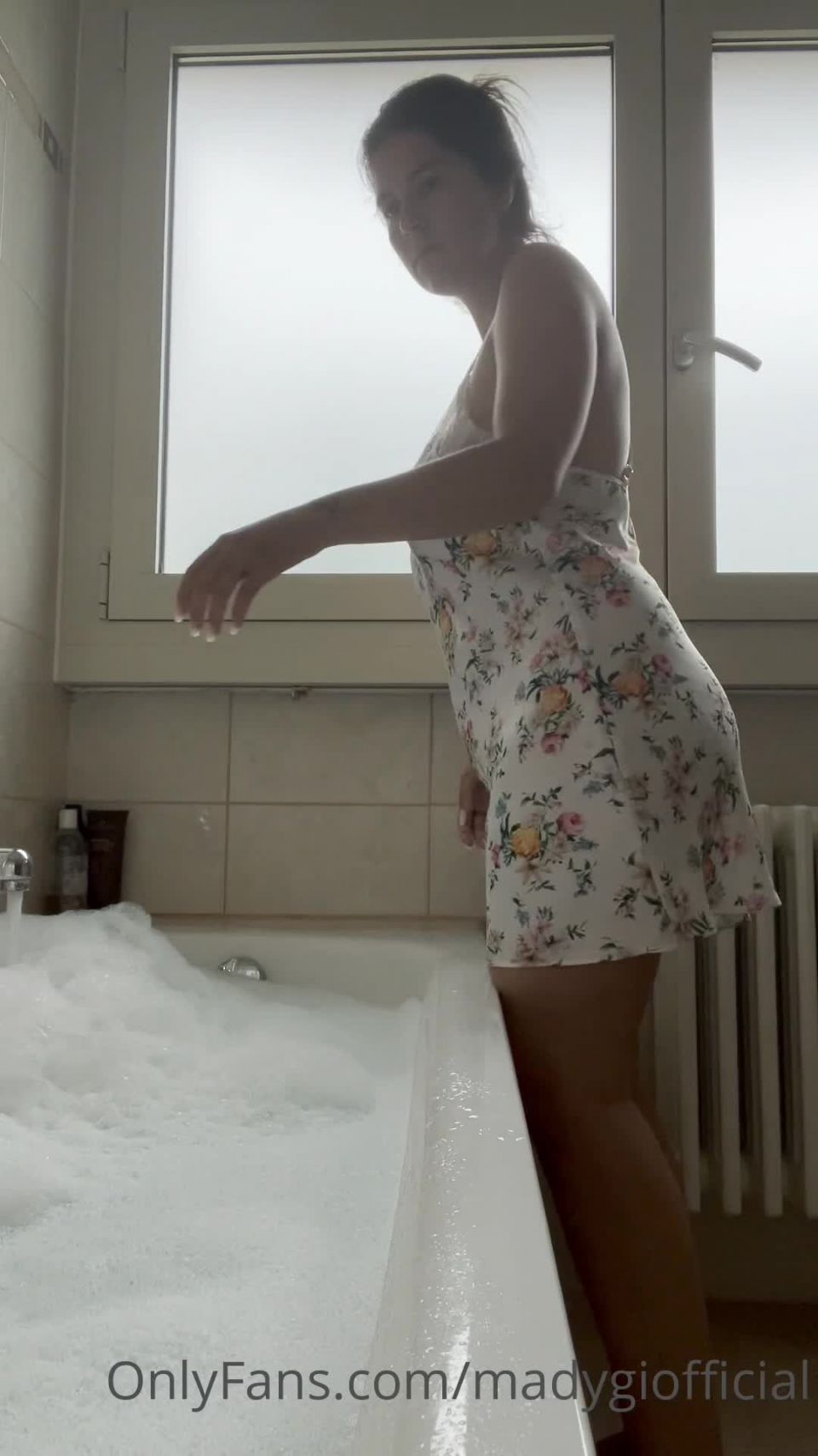 xxx video clip 16 OnlyFans – Mady Gio Nudes Bathtub, bread fetish on italian porn 