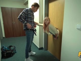 Stuck In A Door(Hardcore porn)-1