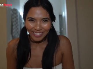 [GetFreeDays.com] Asian Girl Shakes Ass and Sucks Dick Adult Video July 2023-4