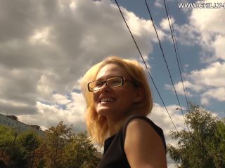 Muddy foot – City Feet – A blonde in a black dress. Part 4. - Dirty soles-0