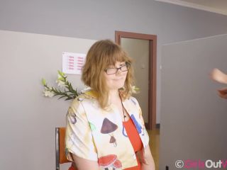 Curvy Busty Amateur With Glasses Masturbates During Interview-2