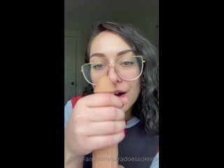 Saradoesscience - so do you want me to go down on you ive always wondered what it would be like to suck 10-10-2022-4