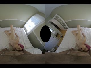 Natalie Stone – Breakfast In Bed (Oculus / 1920p)(Virtual Reality)-5