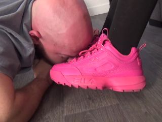 Miss Tiffany - Stinky Pink Running Sneakers Need To Be Cleaned By A Slaves Mouth -  (FullHD 2024) New Porn-3