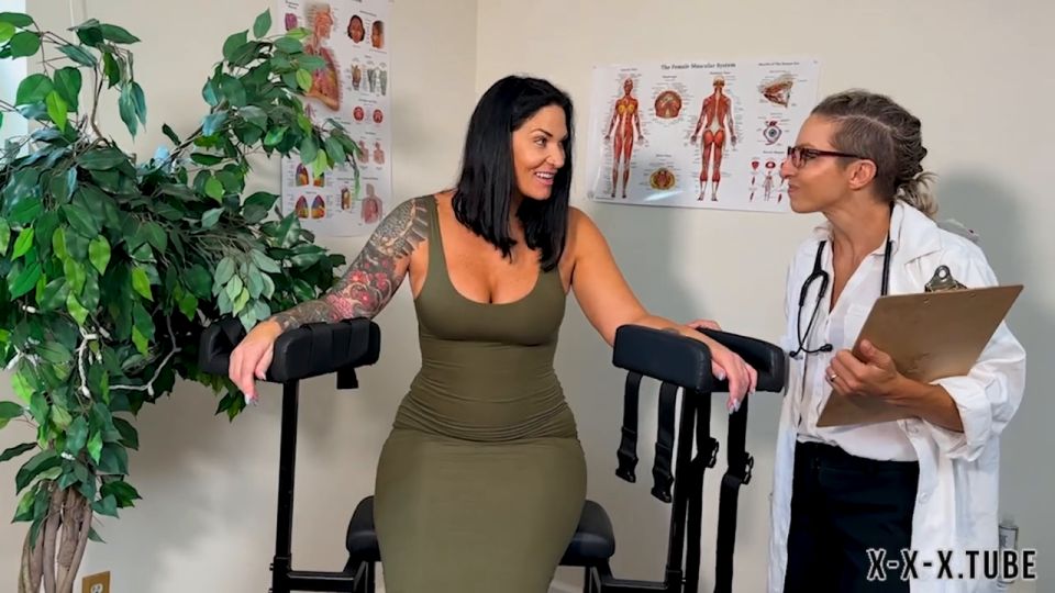  Doctor Lora Cross Milf With Upcoming Travel Visits Ass Doctor  Lora Cross 