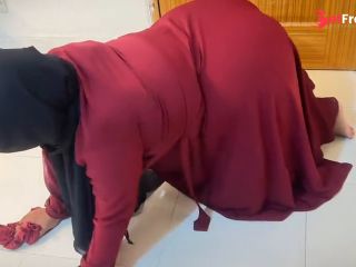 [GetFreeDays.com] Hot Aunty Stuck Under Bed and Undress Her Big Ass When She Try To Act of Maid in Arab Hotel By Clean Adult Clip May 2023-0