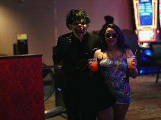 GIbbyTheClown - White Whore Sucks Dick In Casino - Cosplaying-3
