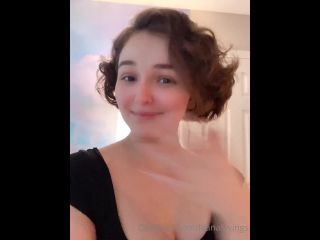 Onlyfans - Leana Lovings - leanalovingsOh geez I went to get a haircut and they may have taken more than a little too much - 30-07-2020-1