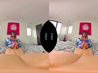 Vrhush.com- Why Are You Waking Up So Horny?-1
