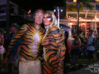 Fantasy Fest Live 2018 Week Street Festival Girls Flashing Boobs Pussy And Body  Paint-3