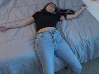 free adult clip 12 fetish fantasy studio Girls Getting Sleepy – Olivia Tranquilized, olivia on femdom porn-2