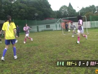 7151 Japanese Football Player Gets Pussy Satisfied by her Coa...-1