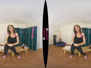 Porn online WankitNowVR presents Gym Jerk – Rose R 5K-1