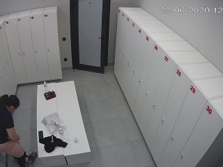 Fitness club changing room 1-1