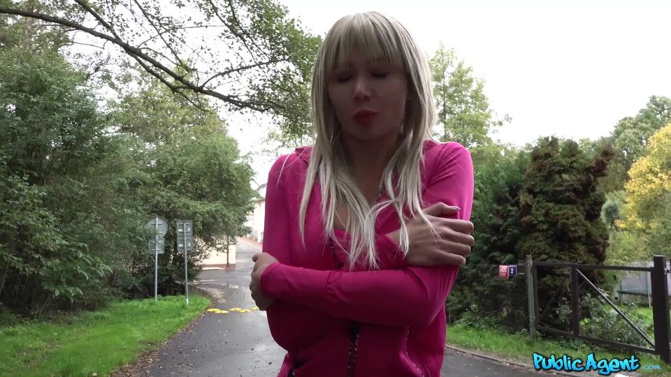 Polina Max   Lost Jogger Gets Coffee And Cock 1080p FullHD