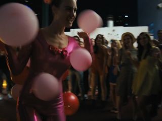 India Menuez, Grace Van Patten, etc - Under the Silver Lake (2018) HD 1080p - (Celebrity porn)-0