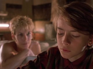 Jamie Lee Curtis Nude - Mother's Boys 1994 HD-2