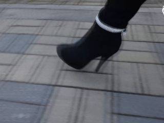 Public High Heels Walking, Worn Pantyhose And Foot Play (Sexy Boots, Pa-4