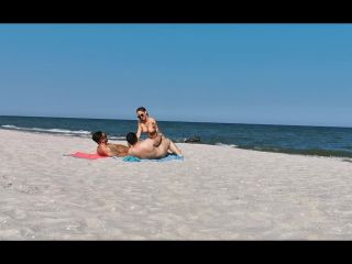 Sharing My Girl With A Stranger On The Public Beach Threesome WetKelly 1080p-3