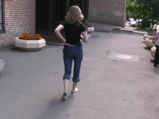 Bare Feet In The City Video – Alenka 2006-03-23 foot -6