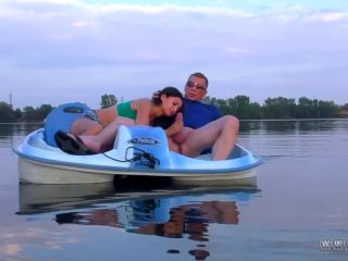 Outdoor Blowjob On Pedal Boat-4