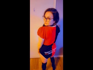 M@nyV1ds - CaityFoxx - Harley Quinn Sexy Cosplay Compilation-6