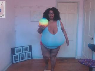 Norma Stitz Gigantomastia Breasts Beach Ball Practice - (Big Tits porn)-2