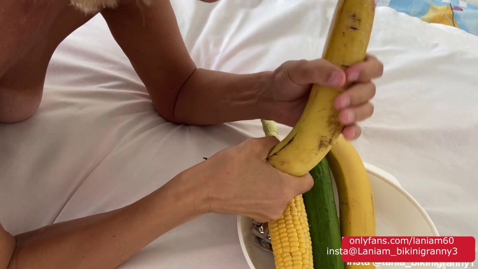 Stepmom Insert Corn Cucumber In Wet Pussy Real Orgasm Self Pleasure